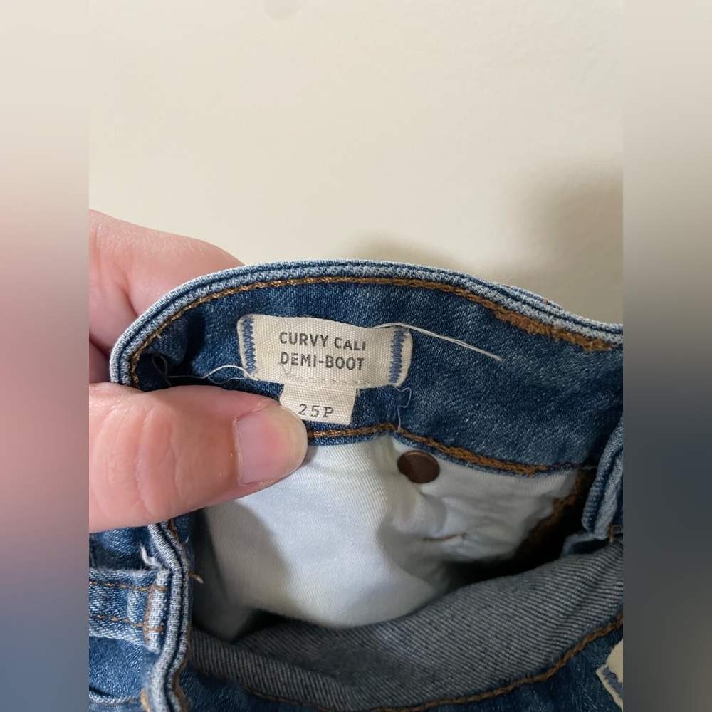 ✨Women’s Madewell Jeans Curvy Cali Demi-Boot Size 25P - Picture 10 of 11